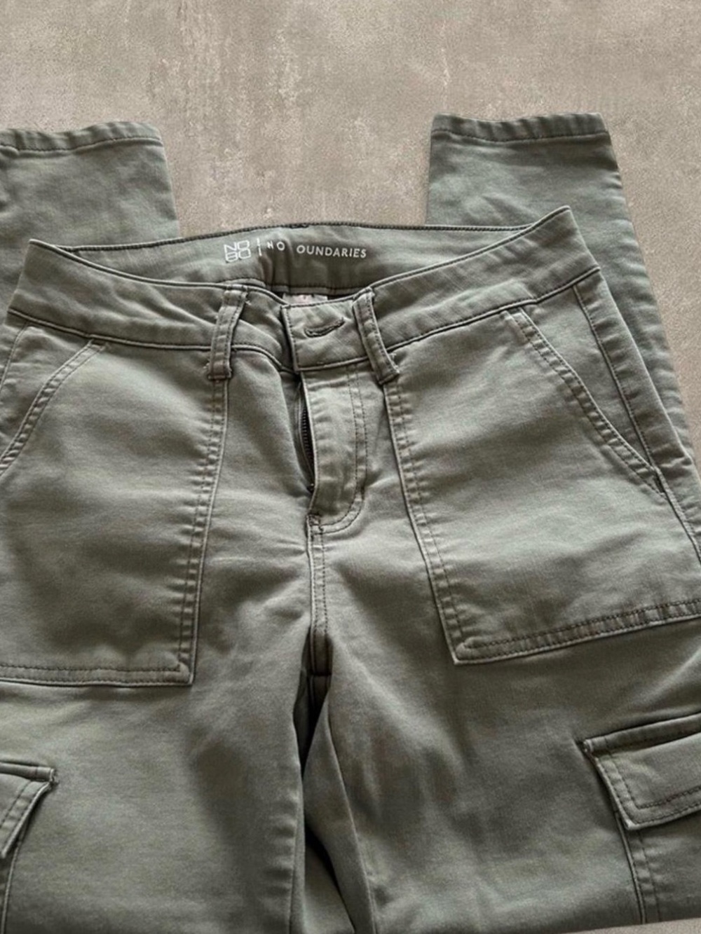 No Boundaries women’s  Olive Green Cargo Jeans